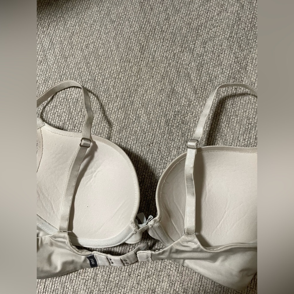 ✨Brooke Aerie White Bra Size 32C - Picture 5 of 6